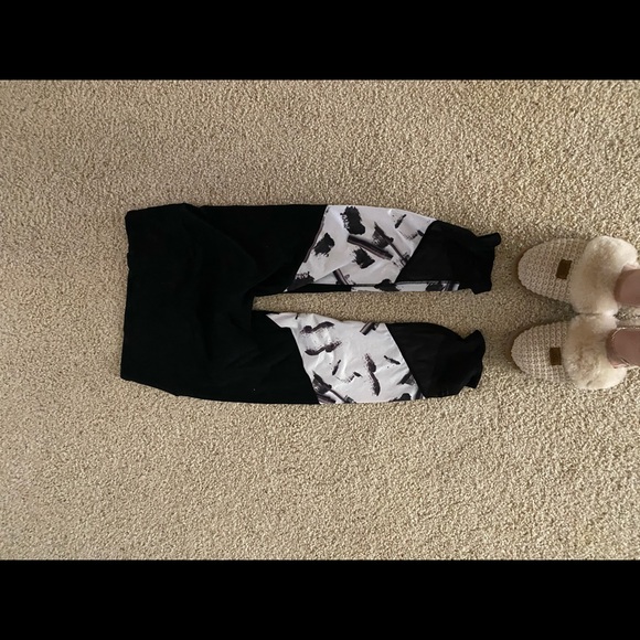 Set of 2 Younique Leggings - Picture 14 of 14